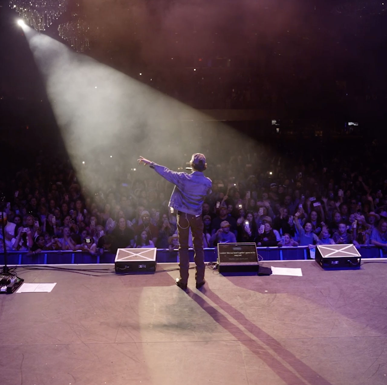 Maddox on Tour